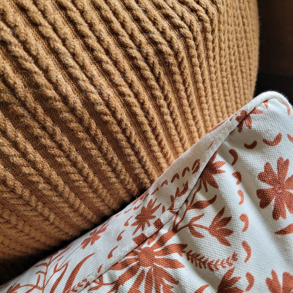 TERRACOTTA KNIT PILLOW (2 OPTIONS)