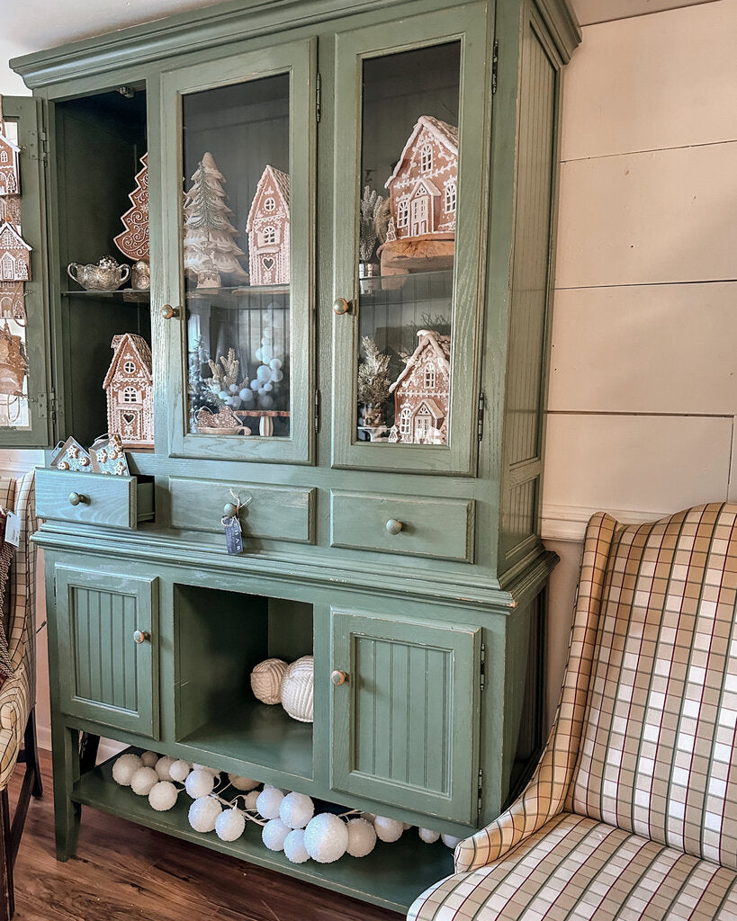 Green china hutch